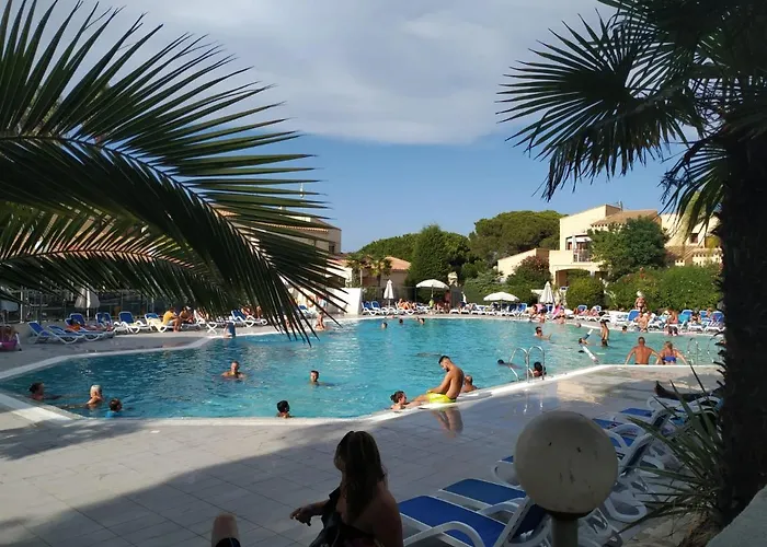 Climatise Box 5 G Résidence Odalys Saint Loup, Piscine ,parking Privé Et Superette 25 Appartamento Agde