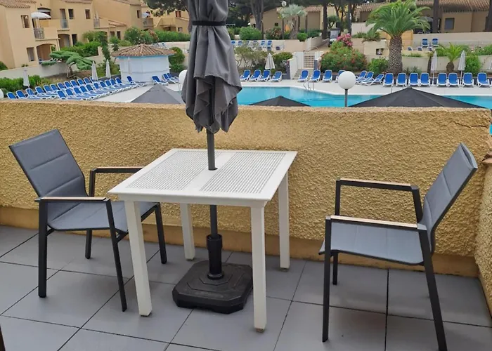 Climatise Box 5 G Résidence Odalys Saint Loup, Piscine ,parking Privé Et Superette 25 * Agde